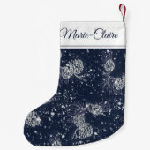 Petite Chaussette De Noël Silver Pinecone Marine Bleu Personnalisé neige (Dos)