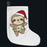 Petite Chaussette De Noël Sloth Christmas Winter Animaux Slots<br><div class="desc">Le paresseux à Noël avec des lumières de fées. Animaux amusants avec des cadeaux et de la neige pour les vacances. Un doux salut de Noël. Les fentes sont des animaux mignons et parfaits pour Noël.</div>