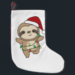 Petite Chaussette De Noël Sloth Christmas Winter Animaux Slots<br><div class="desc">Le paresseux à Noël avec des lumières de fées. Animaux amusants avec des cadeaux et de la neige pour les vacances. Un doux salut de Noël. Les fentes sont des animaux mignons et parfaits pour Noël.</div>