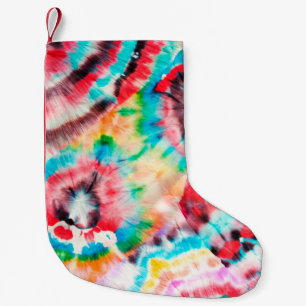 Petite Chaussette De Noël Un Grunge Dur Rouge. Motif de Shibori. Arbre à pin