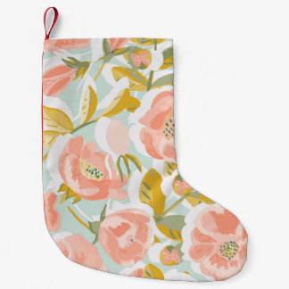 Petite Chaussette De Noël Vintage pattern with blooming rose hips and fruits