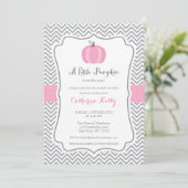 Petite Citrouille Invitation Baby shower d'automne (Debout devant)