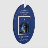 Petite-fille et bénédictions de Noël de famille (devant)