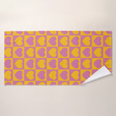 Petits coeurs d'échecs grille sans couture motif. (Serviette de bain)