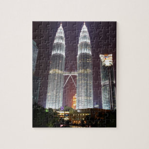 Petronas-torens in Kuala Lumpur 's nachts Legpuzzel