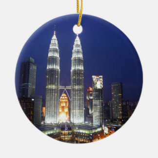Petronas Towers verlicht in de nacht Kuala Lumpur Keramisch Ornament