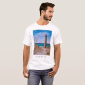 Peu de T-shirt de phare de point de sable (Devant entier)