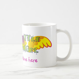 Peu de tasse d'ange avec le nom