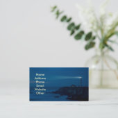 Phare aux cartes de visite de nuit (Debout devant)