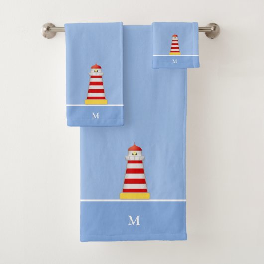 Phare et monogramme sur fond bleu clair (En situation)