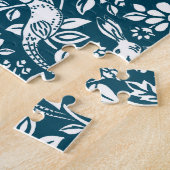 Pheasant and Hare Pattern, Indigo Blue en White Legpuzzel (Zijkant)