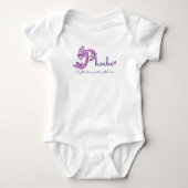 Phoebe meisjes naam betekent P monogram harten Romper (Voorkant)