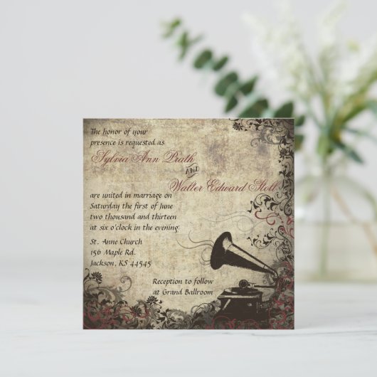 Phonograph Vintage Wedding Invitation (Debout devant)