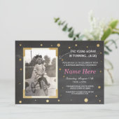 Photo Anniversaire Vintage Chalk Invitations femme (Debout devant)