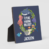 Photo Biologiste Maritime Du Futur Avec Plaque De Nom (Recto)