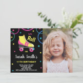 Photo Black Purple Pink Roller invitations (Debout devant)