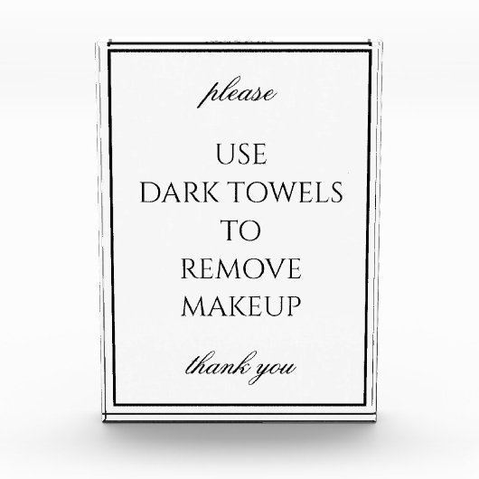 Photo Bloc de serviettes de toilette classique simple et (Devant)