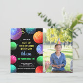 Photo Blue Out of this world Invitations d'anniver (Debout devant)