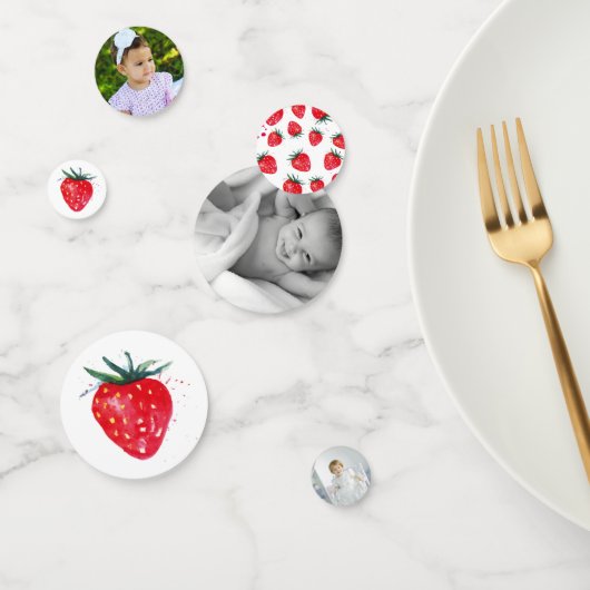 Photo confetti fraise de premier anniversaire (Groupe)