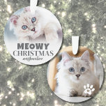 Photo de chat de Noël Meowy<br><div class="desc">Personnalisé "Meowy Christmas" Cat Photo Ornement. Apportez un peu de gaieté et d'humour de vacances à votre décor avec ce ornement de chat ludique, parfait pour ceux qui ont un chaton espiègle ou sassy. Le texte festif "Meowy Christmas" est présenté sur le devant de la scène comme une déviation amusante...</div>