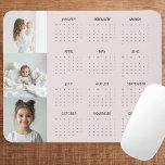 Photo de famille du calendrier Pastel Pink 2025 pe<br><div class="desc">Personnalisez votre espace de travail avec cette charmante souris rose pastel 2025 avec trois de vos photos de famille préférées. Combinant style et fonctionnalité, ce tapis de souris personnalisé présente un calendrier complet à côté de vos souvenirs chéris, en faisant un gardien unique et fonctionnel. L'arrière - plan rose pastel...</div>