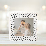 Photo de famille moderne et points noirs Beauté Ca<br><div class="desc">Photo de famille moderne et points noirs Beauté Cadeau</div>