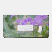 Photo de fleur sauvage de géranium pourpre avec no (Clavier et souris)