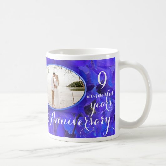 Photo de la tasse de l'anniversaire du Delphinium (Droite)