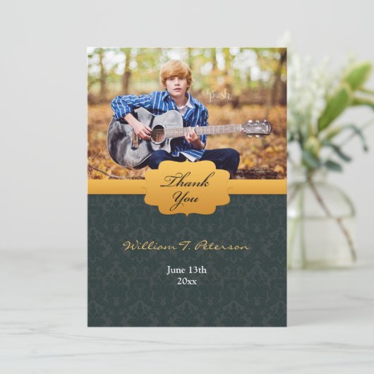 Photo de Merci (Debout devant)