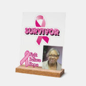 Photo du survivant du cancer du sein (Angle)