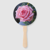 Photo d'une rose rose sur un éventail à main (Devant)