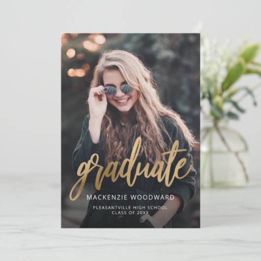 Photo Faire-part de graduation Gold Script tendanc (Debout devant)