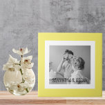 Photo Famille Moderne Jaune Simple Jolie Cadeau<br><div class="desc">Photo Famille Moderne Jaune Simple Jolie Cadeau</div>