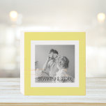 Photo Famille Moderne Jaune Simple Jolie Cadeau<br><div class="desc">Photo Famille Moderne Jaune Simple Jolie Cadeau</div>