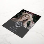 Photo Graduation Chic Initial Lace Effect Romantic Folie Uitnodiging (Gedraaid)