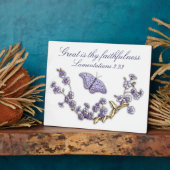 Photo Grande est ta fidélité plaque papillon (Côté)