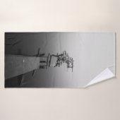 PHOTO GRAYSCALE DE DOCK (Serviette de bain)
