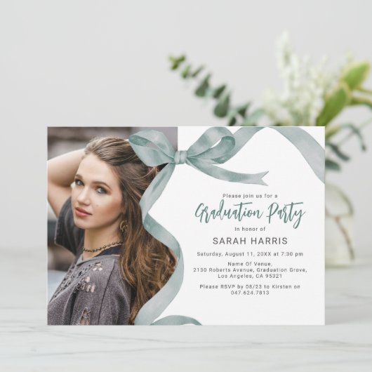 Photo Green Bow tendance Invitation de graduation (Debout devant)