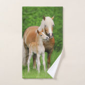 Photo mignonne de poney de maman de baiser de (Serviette à main)