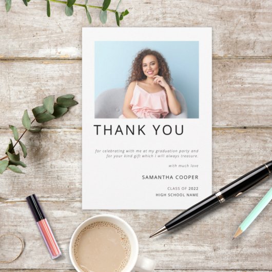 Photo moderne 2022 Graduation Merci blanc