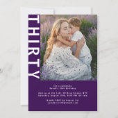 Photo moderne Dark Purple 30th Birthday Invitation (Devant)