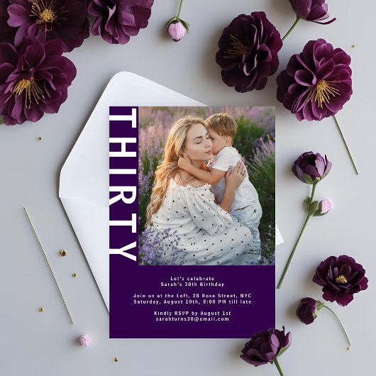 Photo moderne Dark Purple 30th Birthday Invitation