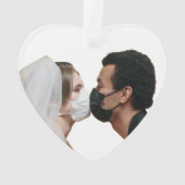 Photo moderne mariée pendant la période de panique (dos)