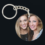 Photo moderne simple personnalisée du meilleur ami<br><div class="desc">Fait un tel cadeau pour votre BFF. Achetez-en un pour votre ami et un pour vous-même. Sur le côté se trouve la citation,  "Side by Side or Miles Apart,  Best Friends are Always Close at Heart" et vos noms,  et sur l'autre est votre photo.</div>