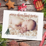 Photo New Baby Christmas Faire-part de naissance<br><div class="desc">Partagez avec toute votre famille et vos amis que vous avez ajouté plus de joie cette année. Cette faire-part de naissance simple et élégante sera la meilleure façon d'annoncer l'arrivée de votre nouveau bébé. Customisez le texte à l'avant et à l'arrière de la carte. Personnalisez-vous avec 1 photo sur le...</div>