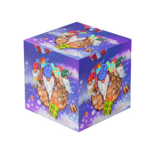 Photo Noël Cube Gnomes Flying donne des cadeaux