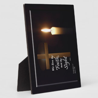 Photo Nous Vivons Par La Foi Bible Verse Plaque