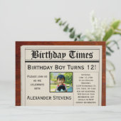 Photo personnalisée Invitation du journal de fête (Debout devant)