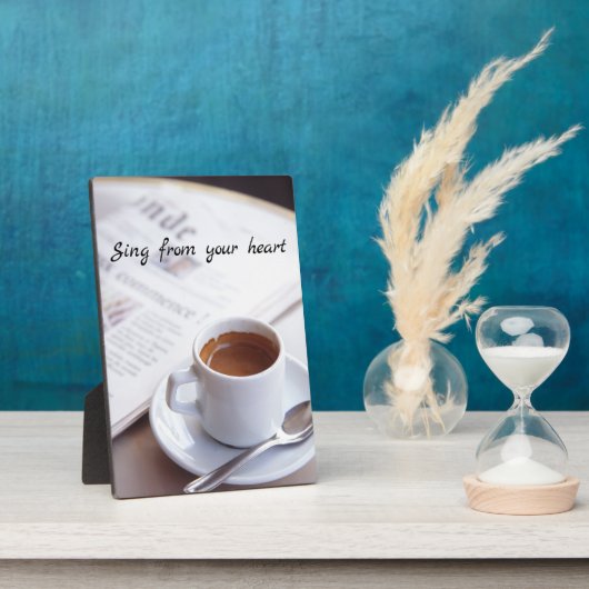 Photo Plaque de café du matin avec de l'Easel (Côté)