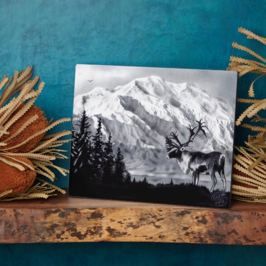 Photo Plaque de caribou et de montagnes (Côté)